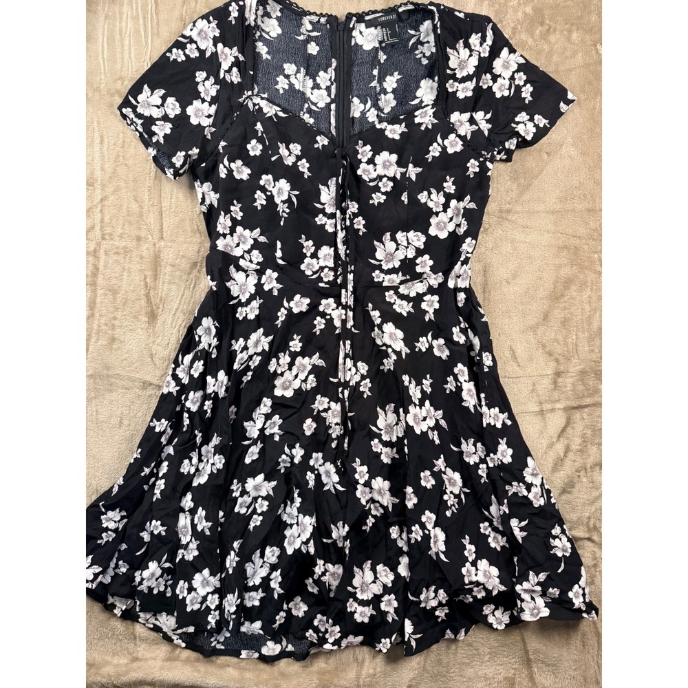Forever‎ 21 Womens Black White Floral Lace Up Sweetheart Mini Dress Sundress